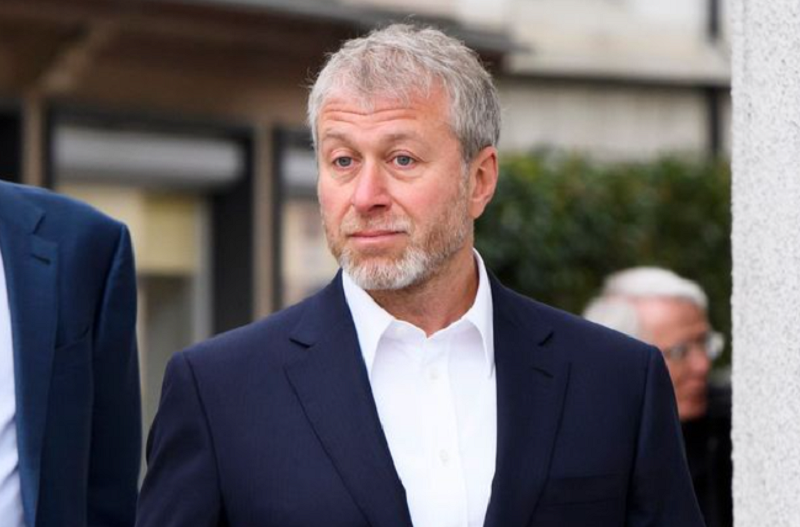 joe-cole-he-lo-goc-khuat-thoi-abramovich-loi-hua-nhan-doi-tien-thuong-roi